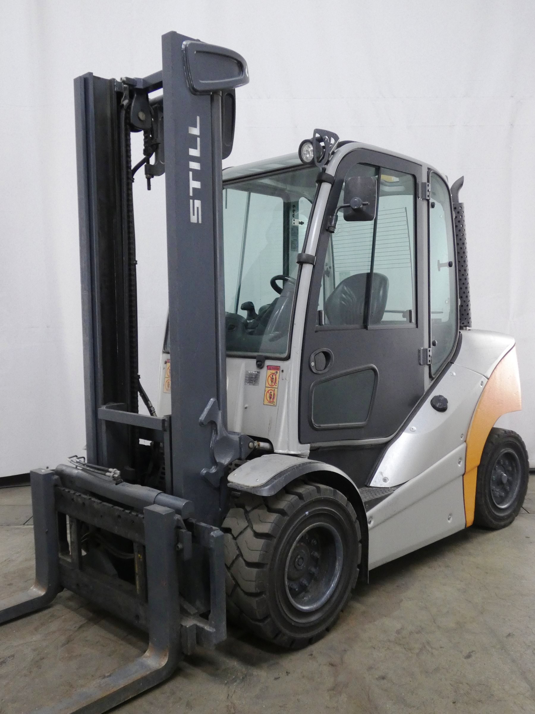 Wózek widłowy STILL Rx70-45