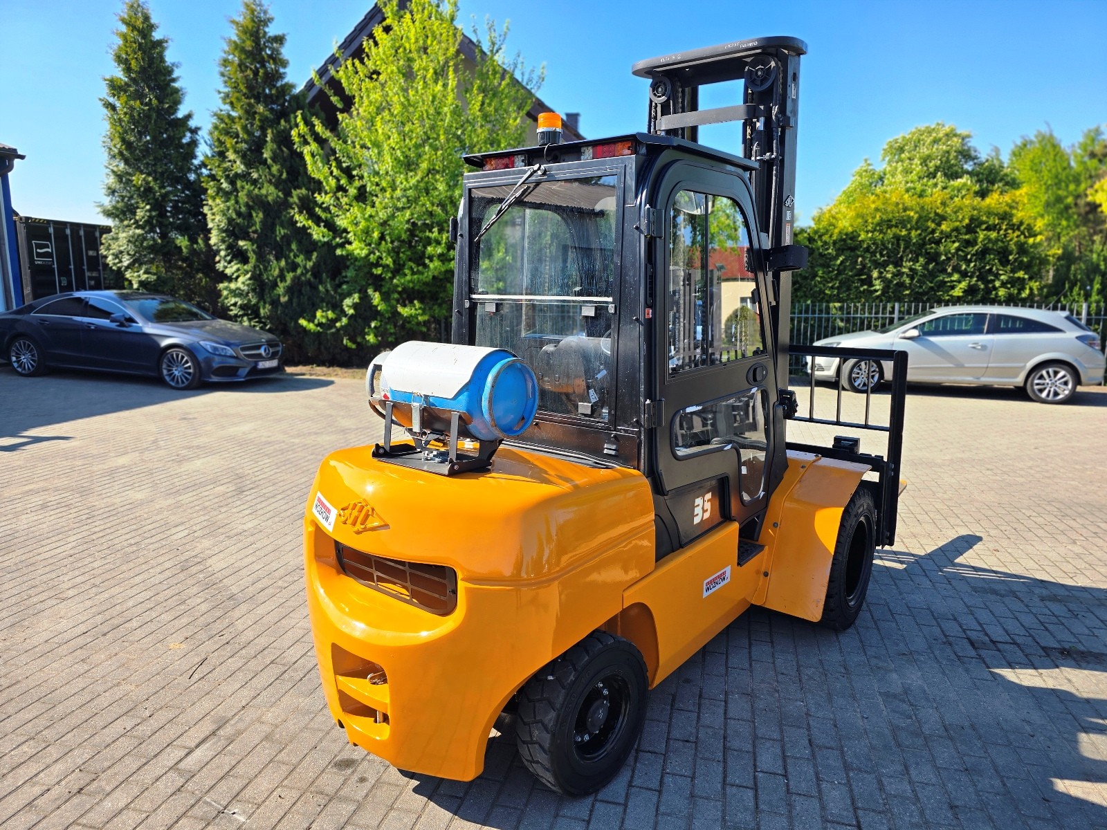 Wózek widłowy HANGCHA CPQD35