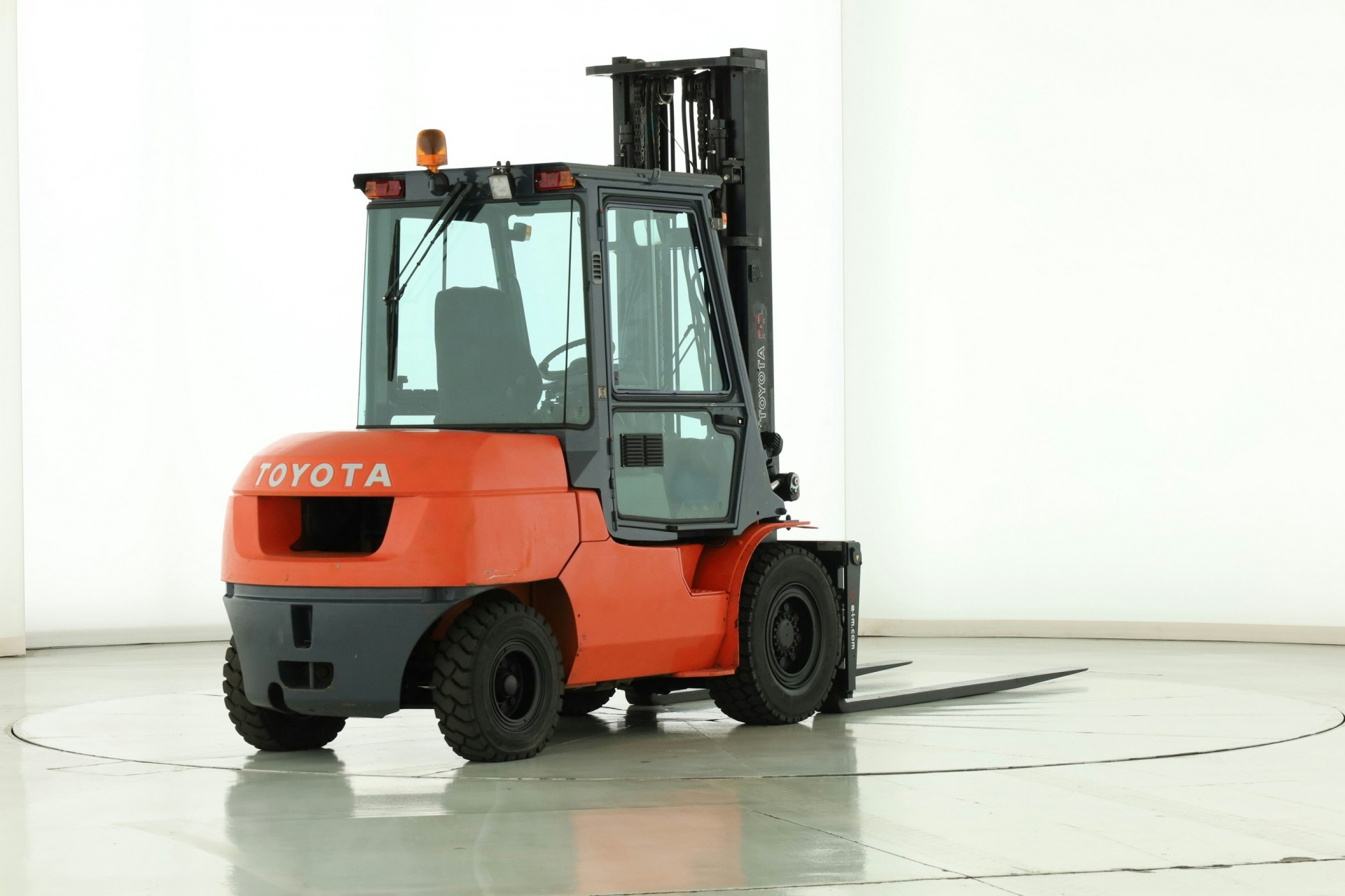 Wózek widłowy TOYOTA 7FDA50