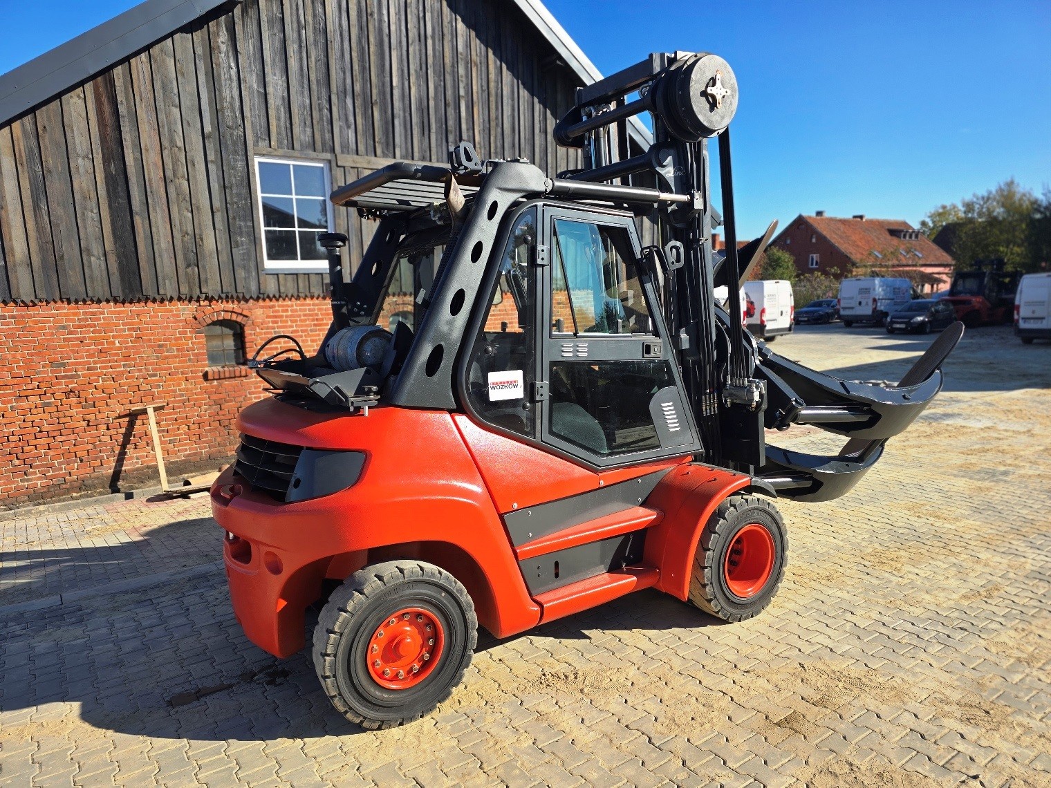 Wózek widłowy LINDE H80T-02