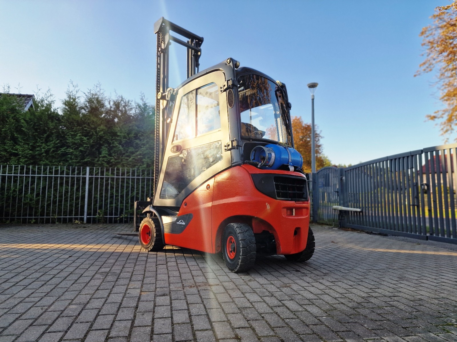 Wózek widłowy LINDE H16T-01